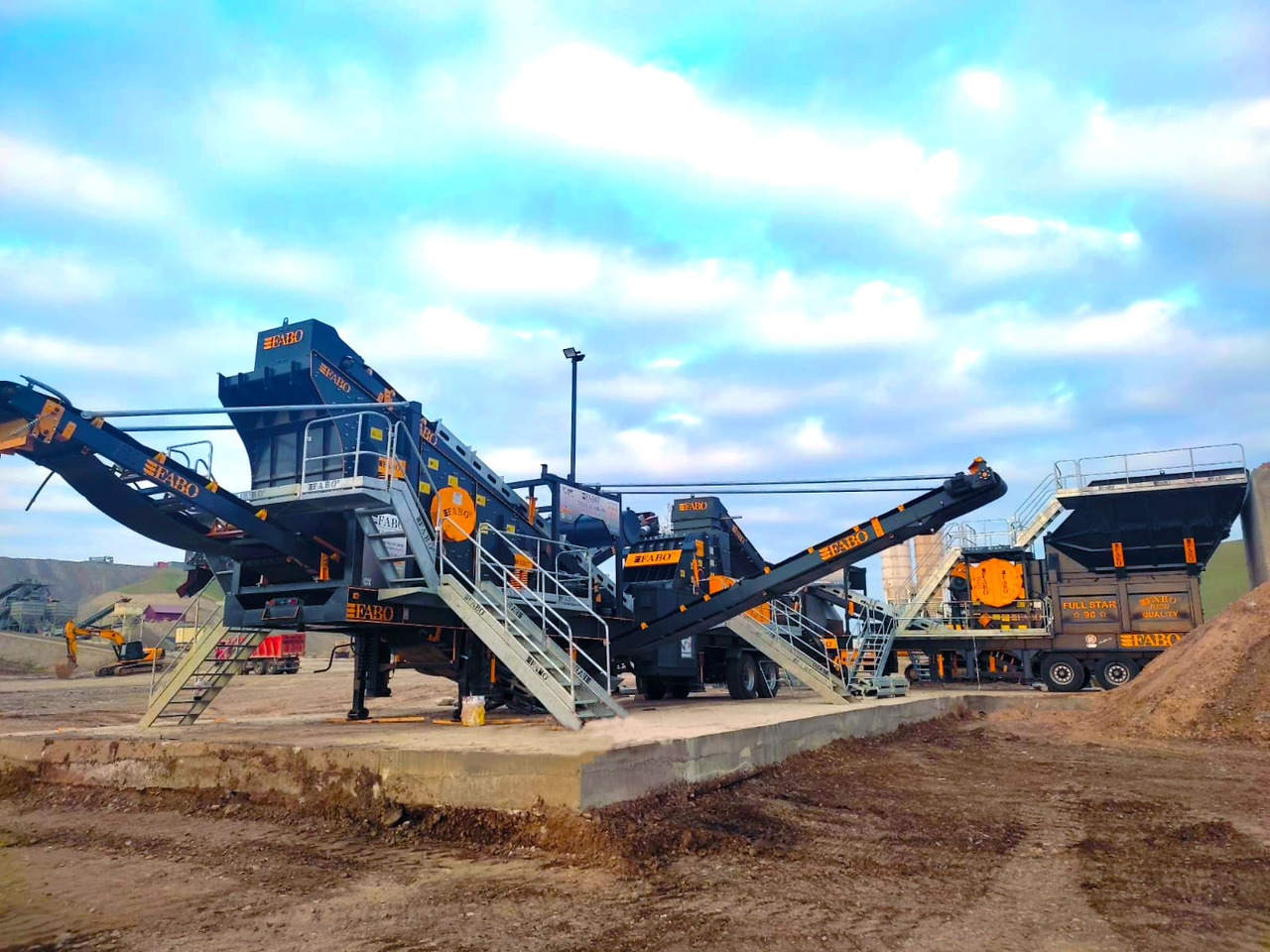 FABO Mobile jaw crusher - Čeljusna drobilica: slika FABO Mobile jaw crusher - Čeljusna drobilica FABO Mobile jaw crusher - Čeljusna drobilica: slika FABO Mobile jaw crusher - Čeljusna drobilica