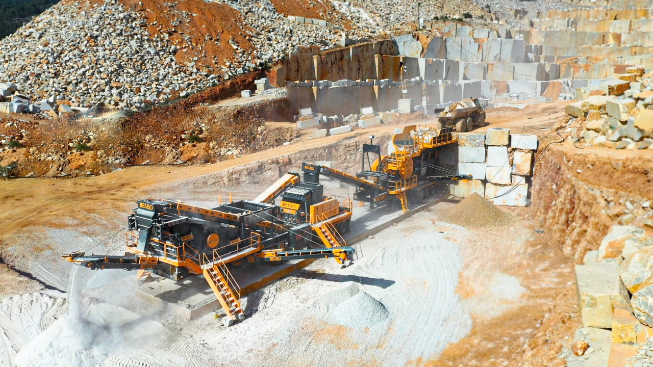 FABO Mobile jaw crusher - Čeljusna drobilica: slika FABO Mobile jaw crusher - Čeljusna drobilica FABO Mobile jaw crusher - Čeljusna drobilica: slika FABO Mobile jaw crusher - Čeljusna drobilica