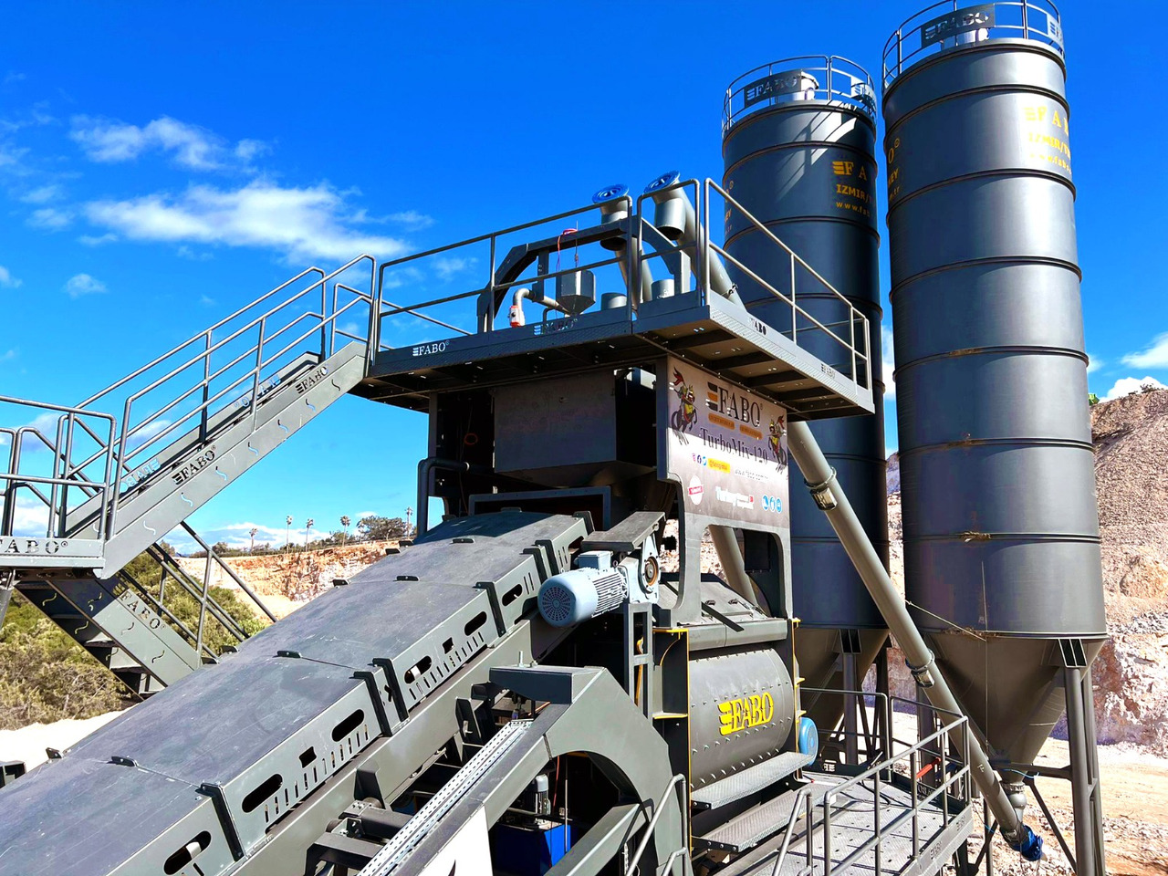 FABO mobile concrete batching plant - Betonara: slika FABO mobile concrete batching plant - Betonara FABO mobile concrete batching plant - Betonara: slika FABO mobile concrete batching plant - Betonara