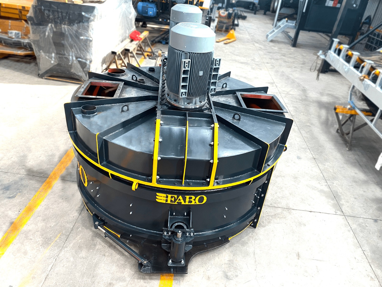 FABO twin shaft mixer - Mješalica za beton: slika FABO twin shaft mixer - Mješalica za beton FABO twin shaft mixer - Mješalica za beton: slika FABO twin shaft mixer - Mješalica za beton