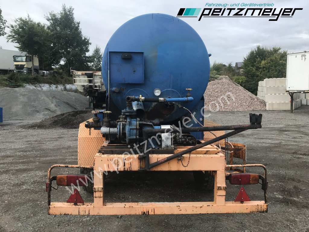 BATHE TANDEMANHÄNGER Bitum / Teerkocher 3,5 m³ Hatz Diesel-Motor 1 B 40 - Šprica za emulziju: slika BATHE TANDEMANHÄNGER Bitum / Teerkocher 3,5 m³ Hatz Diesel-Motor 1 B 40 - Šprica za emulziju BATHE TANDEMANHÄNGER Bitum / Teerkocher 3,5 m³ Hatz Diesel-Motor 1 B 40 - Šprica za emulziju: slika BATHE TANDEMANHÄNGER Bitum / Teerkocher 3,5 m³ Hatz Diesel-Motor 1 B 40 - Šprica za emulziju
