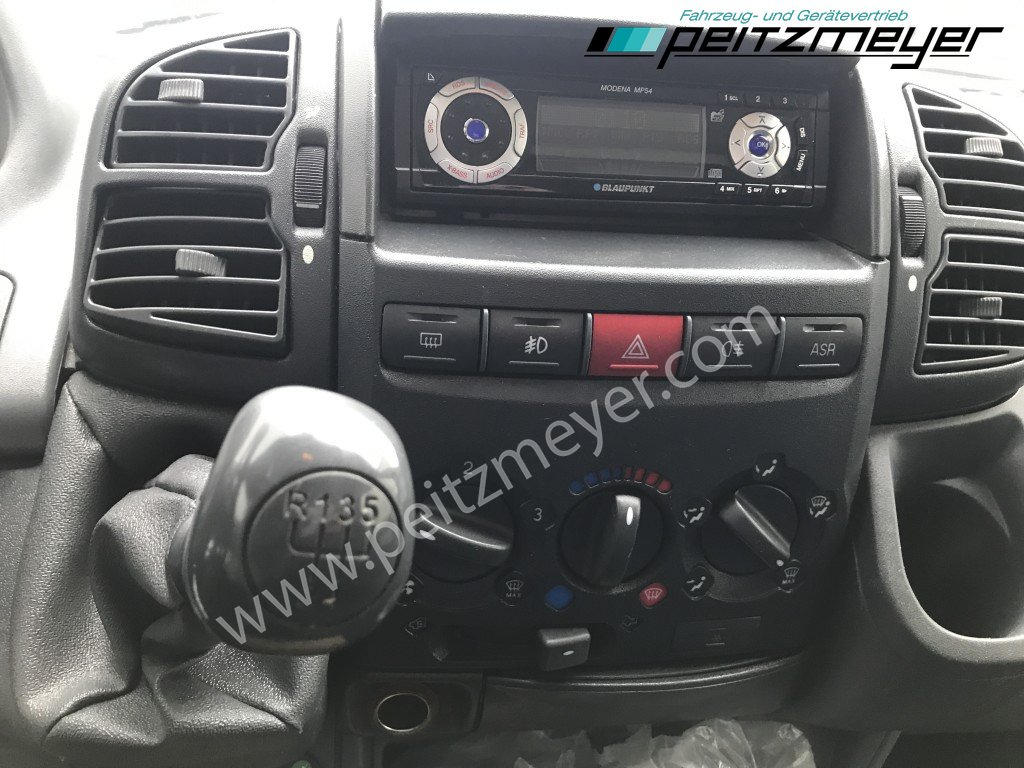 Kamion za prodaju brze hrane IVECO FIAT (I) Ducato Verkaufswagen 6,5 m - Motor neu vor 21 TKM + Kühltheke, Fritteuse: slika Kamion za prodaju brze hrane IVECO FIAT (I) Ducato Verkaufswagen 6,5 m - Motor neu vor 21 TKM + Kühltheke, Fritteuse