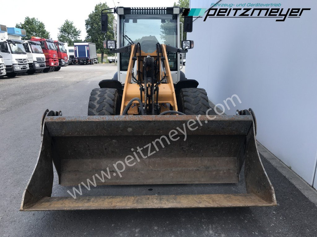 LIEBHERR RADLADER L 508 C 4in1 Schaufel + Palettengabel - Utovarivač na kotačima: slika LIEBHERR RADLADER L 508 C 4in1 Schaufel + Palettengabel - Utovarivač na kotačima LIEBHERR RADLADER L 508 C 4in1 Schaufel + Palettengabel - Utovarivač na kotačima: slika LIEBHERR RADLADER L 508 C 4in1 Schaufel + Palettengabel - Utovarivač na kotačima