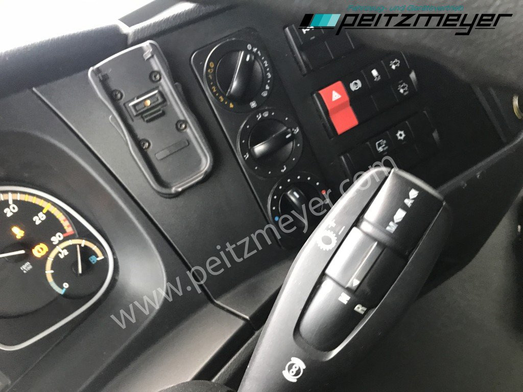 Kamion sandučar MERCEDES-BENZ Atego 818 L Koffer + LBW Euro 6, Klima, AHK,: slika Kamion sandučar MERCEDES-BENZ Atego 818 L Koffer + LBW Euro 6, Klima, AHK,