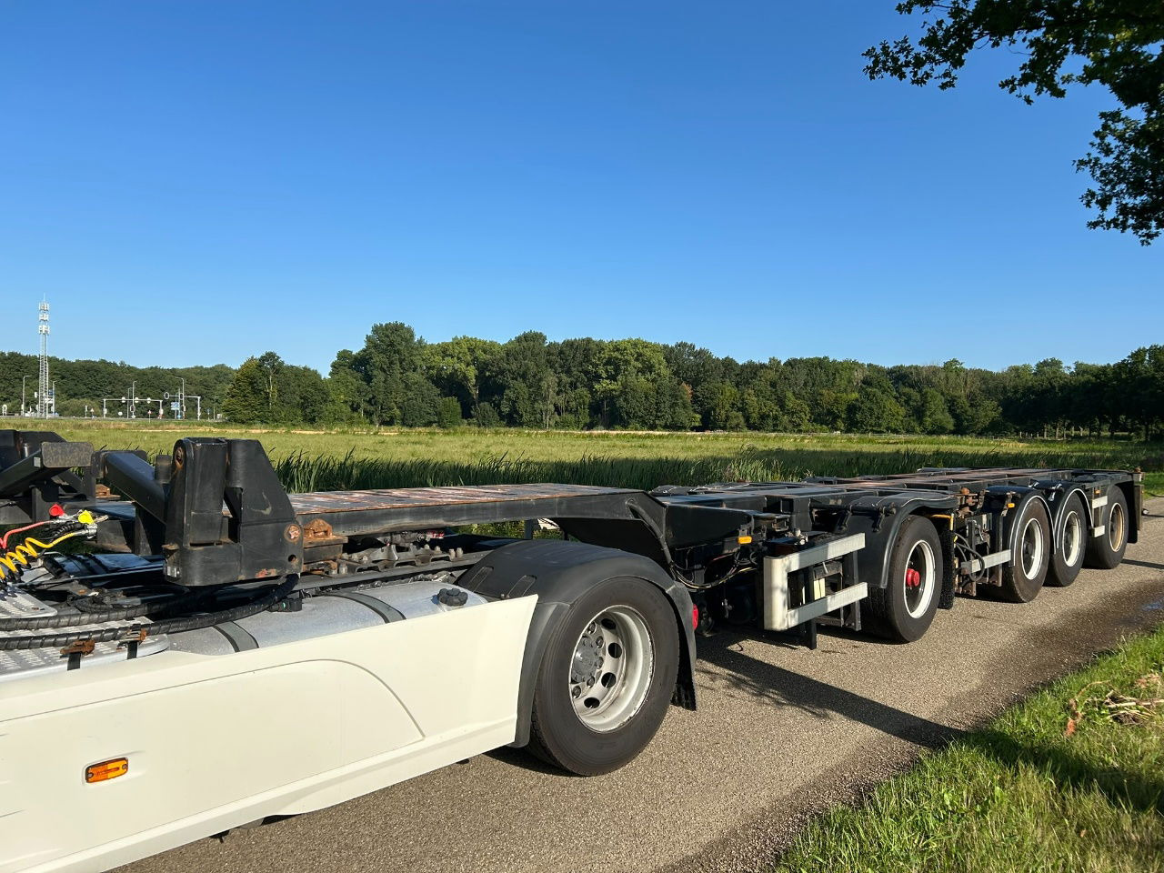 Nooteboom D-tec CT-53-04D combi chassis apk/tuf 9-2025 gvw 53000 kg - Transporter kontejnera/ Poluprikolica s izmjenjivim sanducima: slika Nooteboom D-tec CT-53-04D combi chassis apk/tuf 9-2025 gvw 53000 kg - Transporter kontejnera/ Poluprikolica s izmjenjivim sanducima Nooteboom D-tec CT-53-04D combi chassis apk/tuf 9-2025 gvw 53000 kg - Transporter kontejnera/ Poluprikolica s izmjenjivim sanducima: slika Nooteboom D-tec CT-53-04D combi chassis apk/tuf 9-2025 gvw 53000 kg - Transporter kontejnera/ Poluprikolica s izmjenjivim sanducima