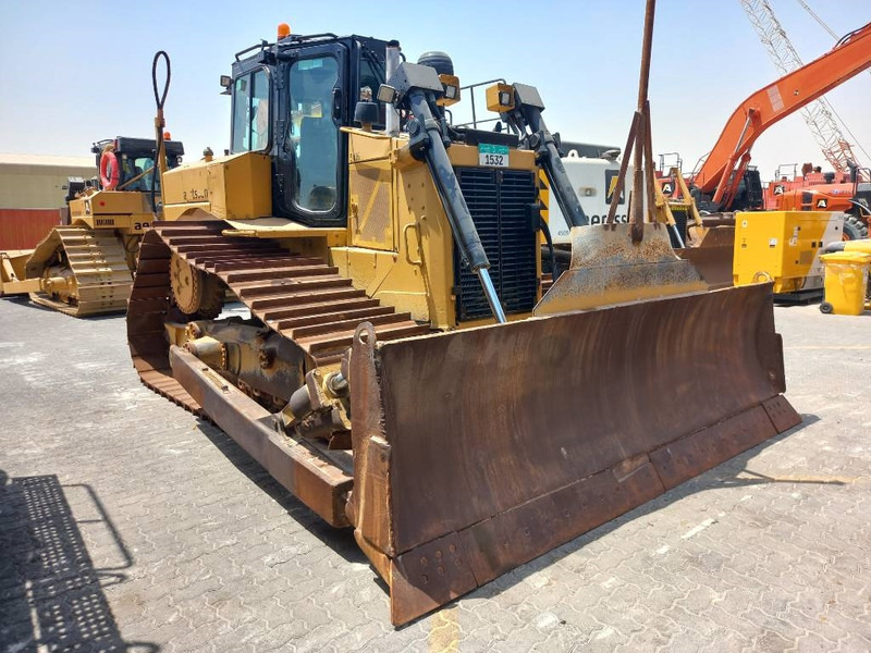 Cat D6R LGP (Abu Dhabi) - Buldožer: slika Cat D6R LGP (Abu Dhabi) - Buldožer Cat D6R LGP (Abu Dhabi) - Buldožer: slika Cat D6R LGP (Abu Dhabi) - Buldožer