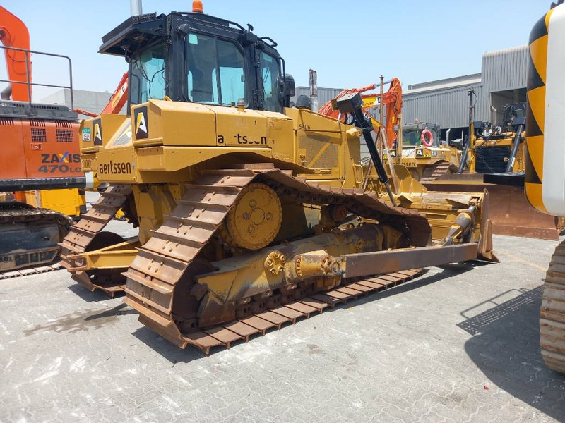 Cat D6R LGP (Abu Dhabi) - Buldožer: slika Cat D6R LGP (Abu Dhabi) - Buldožer Cat D6R LGP (Abu Dhabi) - Buldožer: slika Cat D6R LGP (Abu Dhabi) - Buldožer