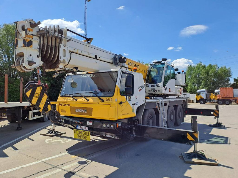 Grove GMK 3060 - Autodizalica za sve terene: slika Grove GMK 3060 - Autodizalica za sve terene Grove GMK 3060 - Autodizalica za sve terene: slika Grove GMK 3060 - Autodizalica za sve terene