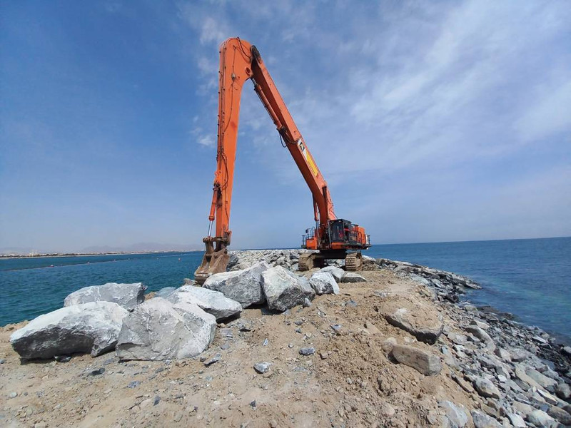 Hitachi EX 1200-6 (Abu Dhabi) - Bager: slika Hitachi EX 1200-6 (Abu Dhabi) - Bager Hitachi EX 1200-6 (Abu Dhabi) - Bager: slika Hitachi EX 1200-6 (Abu Dhabi) - Bager