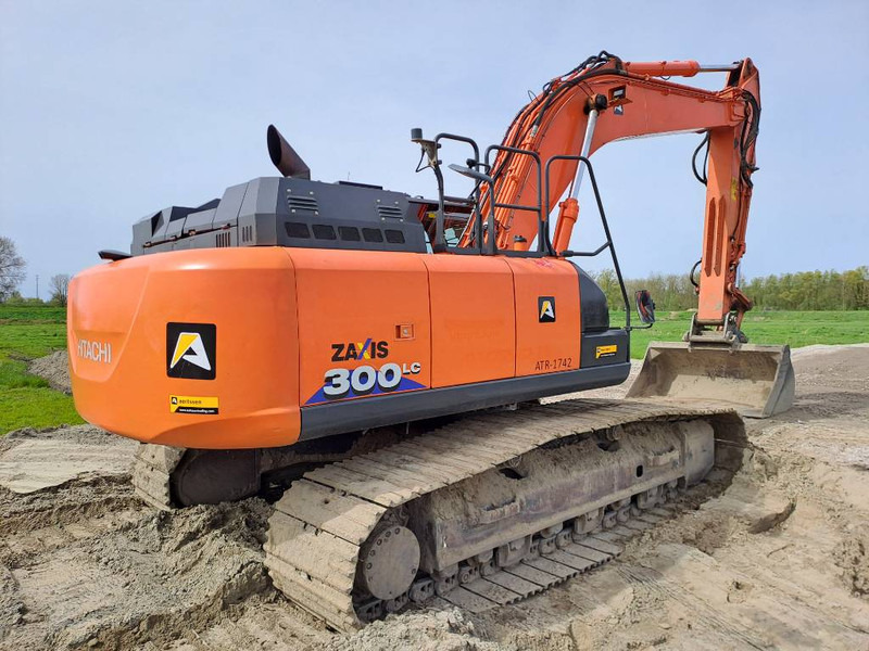 Hitachi ZX300LC-6 (Trimble Prepared) - Bager gusjeničar: slika Hitachi ZX300LC-6 (Trimble Prepared) - Bager gusjeničar Hitachi ZX300LC-6 (Trimble Prepared) - Bager gusjeničar: slika Hitachi ZX300LC-6 (Trimble Prepared) - Bager gusjeničar