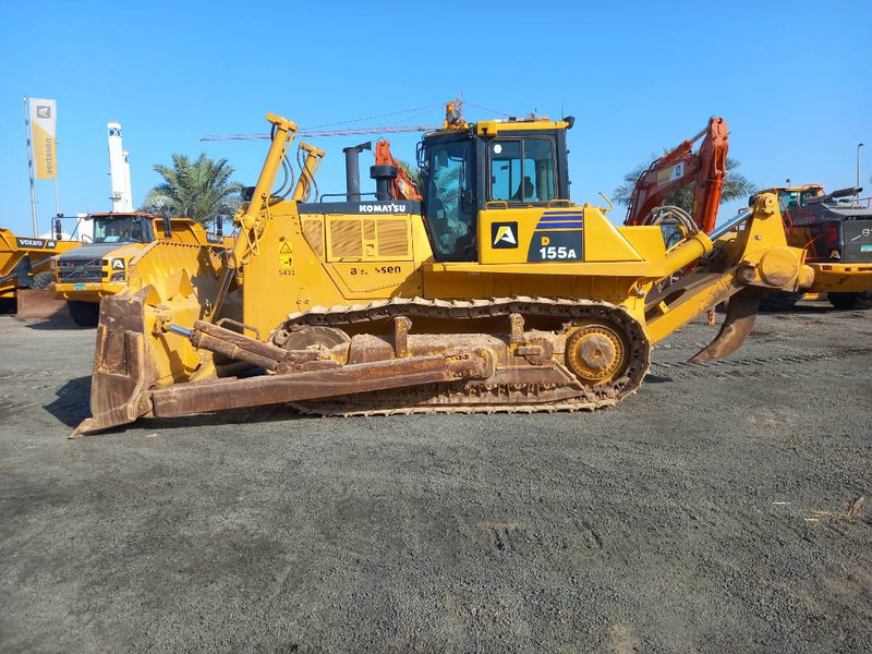 Komatsu D155A (4 pieces available - Abu Dhabi) - Buldožer: slika Komatsu D155A (4 pieces available - Abu Dhabi) - Buldožer Komatsu D155A (4 pieces available - Abu Dhabi) - Buldožer: slika Komatsu D155A (4 pieces available - Abu Dhabi) - Buldožer