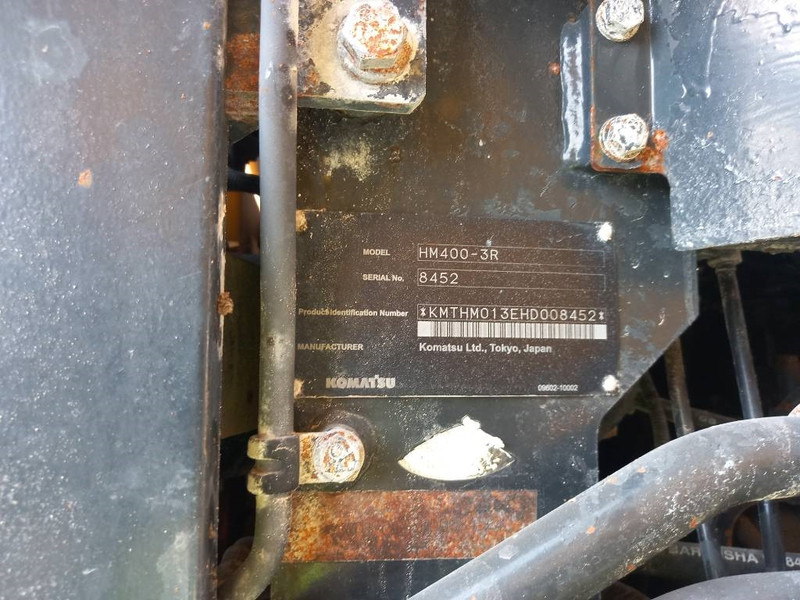 Zglobni istovarivač Komatsu HM400-3R (4 pcs available in Abu Dhabi): slika Zglobni istovarivač Komatsu HM400-3R (4 pcs available in Abu Dhabi)