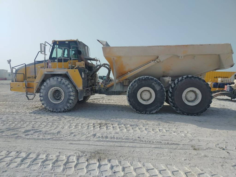 Komatsu HM400-3R (4 pieces available in Abu Dhabi) - Zglobni istovarivač: slika Komatsu HM400-3R (4 pieces available in Abu Dhabi) - Zglobni istovarivač Komatsu HM400-3R (4 pieces available in Abu Dhabi) - Zglobni istovarivač: slika Komatsu HM400-3R (4 pieces available in Abu Dhabi) - Zglobni istovarivač
