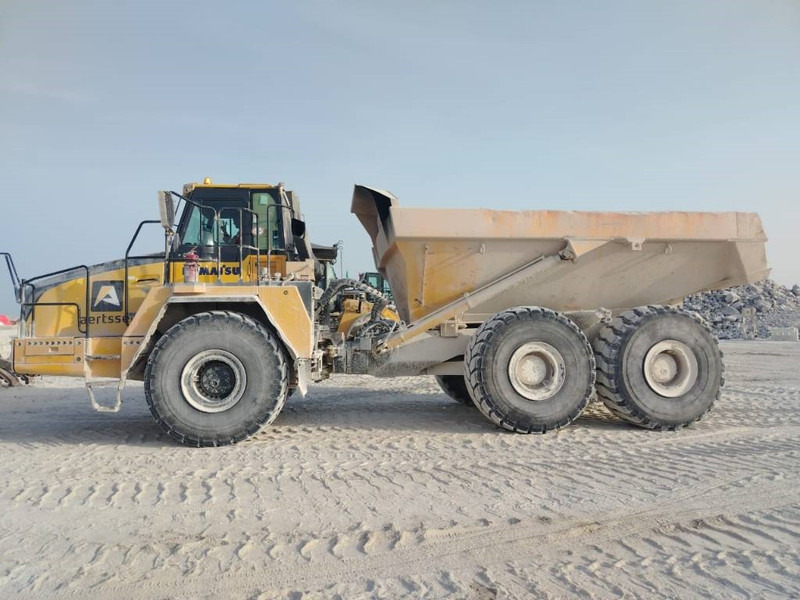 Komatsu HM400-3R (4 pieces available in Abu Dhabi) - Zglobni istovarivač: slika Komatsu HM400-3R (4 pieces available in Abu Dhabi) - Zglobni istovarivač Komatsu HM400-3R (4 pieces available in Abu Dhabi) - Zglobni istovarivač: slika Komatsu HM400-3R (4 pieces available in Abu Dhabi) - Zglobni istovarivač