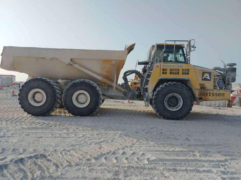 Komatsu HM400-3R (4 pieces available in Abu Dhabi) - Zglobni istovarivač: slika Komatsu HM400-3R (4 pieces available in Abu Dhabi) - Zglobni istovarivač Komatsu HM400-3R (4 pieces available in Abu Dhabi) - Zglobni istovarivač: slika Komatsu HM400-3R (4 pieces available in Abu Dhabi) - Zglobni istovarivač