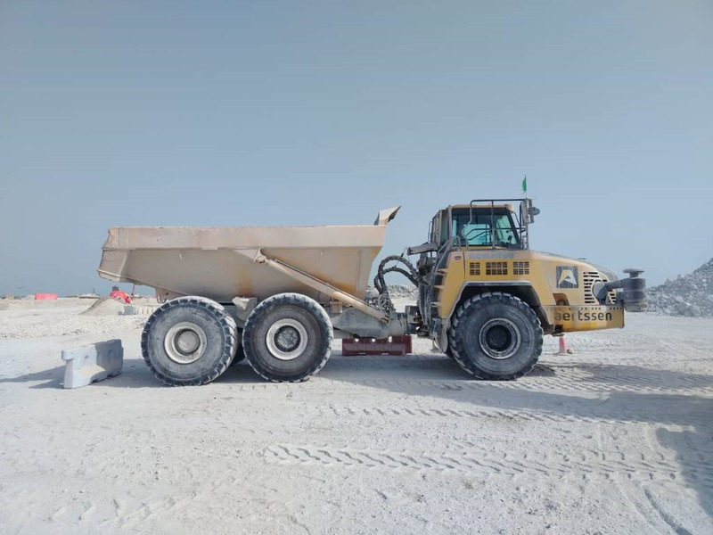 Komatsu HM400-3R (4 pieces available in Abu Dhabi) - Zglobni istovarivač: slika Komatsu HM400-3R (4 pieces available in Abu Dhabi) - Zglobni istovarivač Komatsu HM400-3R (4 pieces available in Abu Dhabi) - Zglobni istovarivač: slika Komatsu HM400-3R (4 pieces available in Abu Dhabi) - Zglobni istovarivač