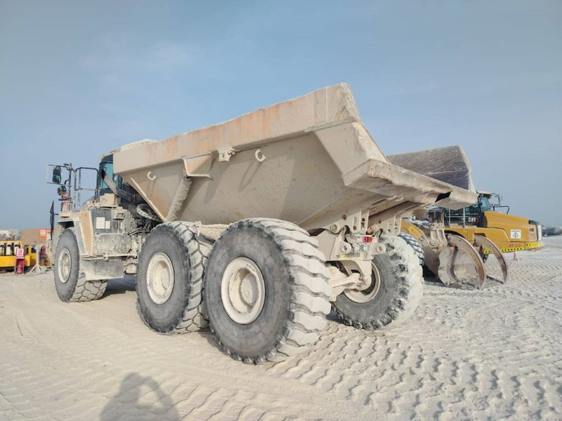 Komatsu HM400-3R (4 pieces available in Abu Dhabi) - Zglobni istovarivač: slika Komatsu HM400-3R (4 pieces available in Abu Dhabi) - Zglobni istovarivač Komatsu HM400-3R (4 pieces available in Abu Dhabi) - Zglobni istovarivač: slika Komatsu HM400-3R (4 pieces available in Abu Dhabi) - Zglobni istovarivač