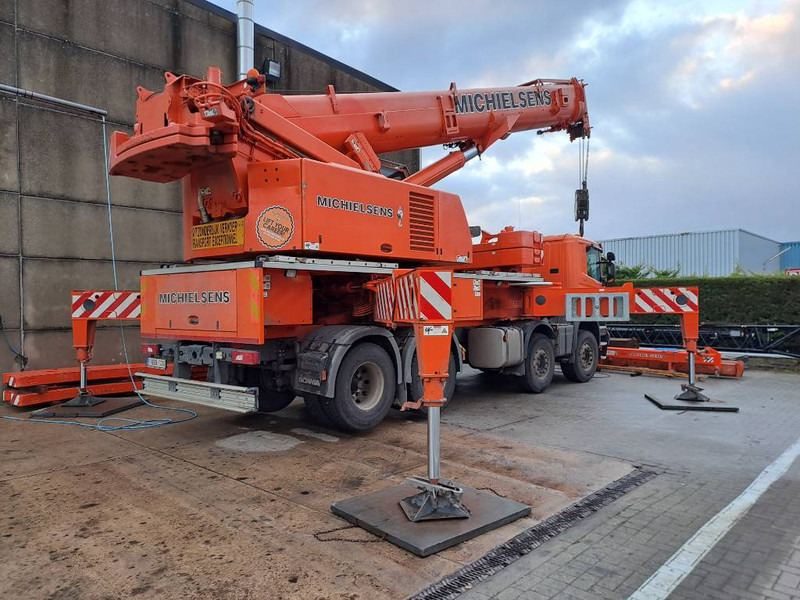 Liebherr LTF 1060-4.1 - Autodizalica za sve terene: slika Liebherr LTF 1060-4.1 - Autodizalica za sve terene Liebherr LTF 1060-4.1 - Autodizalica za sve terene: slika Liebherr LTF 1060-4.1 - Autodizalica za sve terene