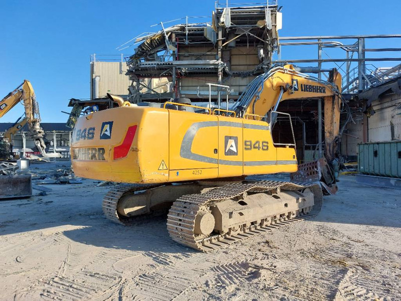 Liebherr R 946 - Bager gusjeničar: slika Liebherr R 946 - Bager gusjeničar Liebherr R 946 - Bager gusjeničar: slika Liebherr R 946 - Bager gusjeničar