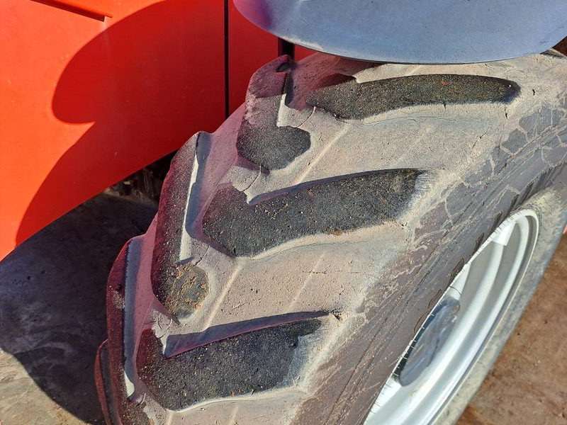 Manitou MT 1440 - Teleskopski rukovatelj: slika Manitou MT 1440 - Teleskopski rukovatelj Manitou MT 1440 - Teleskopski rukovatelj: slika Manitou MT 1440 - Teleskopski rukovatelj