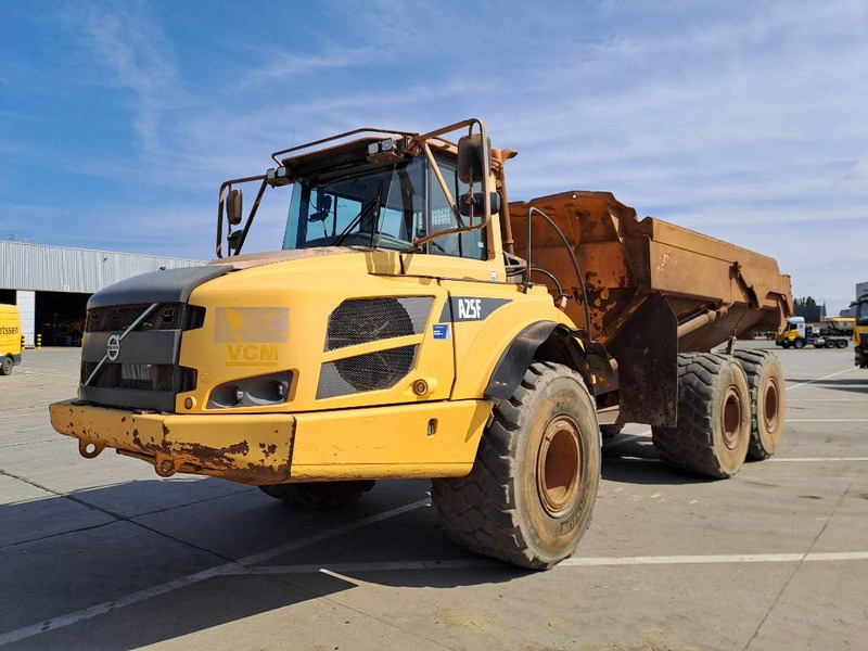Volvo A25F - Zglobni istovarivač: slika Volvo A25F - Zglobni istovarivač Volvo A25F - Zglobni istovarivač: slika Volvo A25F - Zglobni istovarivač
