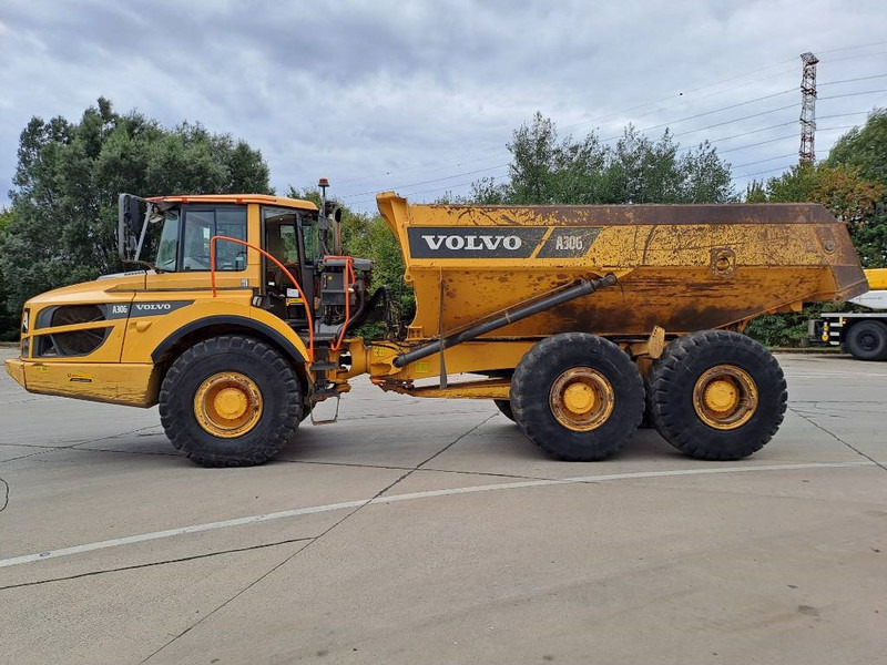 Volvo A30G(2pieces available) - Zglobni istovarivač: slika Volvo A30G(2pieces available) - Zglobni istovarivač Volvo A30G(2pieces available) - Zglobni istovarivač: slika Volvo A30G(2pieces available) - Zglobni istovarivač
