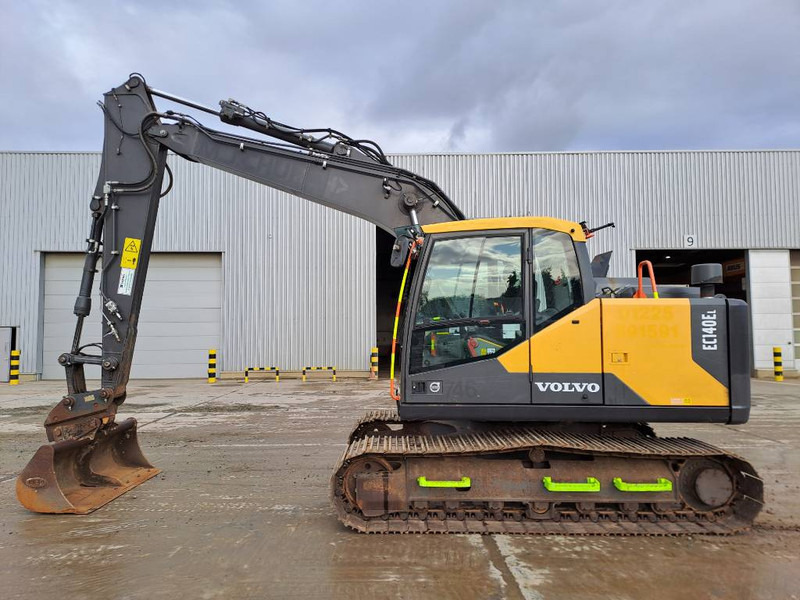 Volvo EC140EL (2 pieces available) - Bager gusjeničar: slika Volvo EC140EL (2 pieces available) - Bager gusjeničar Volvo EC140EL (2 pieces available) - Bager gusjeničar: slika Volvo EC140EL (2 pieces available) - Bager gusjeničar
