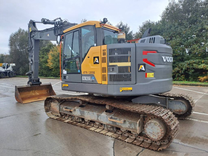 Volvo ECR 235 E - Bager gusjeničar: slika Volvo ECR 235 E - Bager gusjeničar Volvo ECR 235 E - Bager gusjeničar: slika Volvo ECR 235 E - Bager gusjeničar