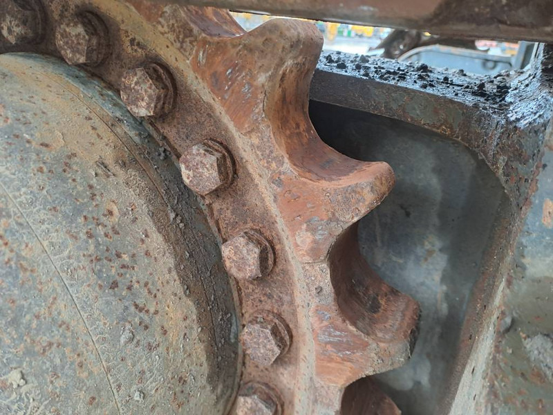 Bager gusjeničar Volvo ECR 235 E: slika Bager gusjeničar Volvo ECR 235 E