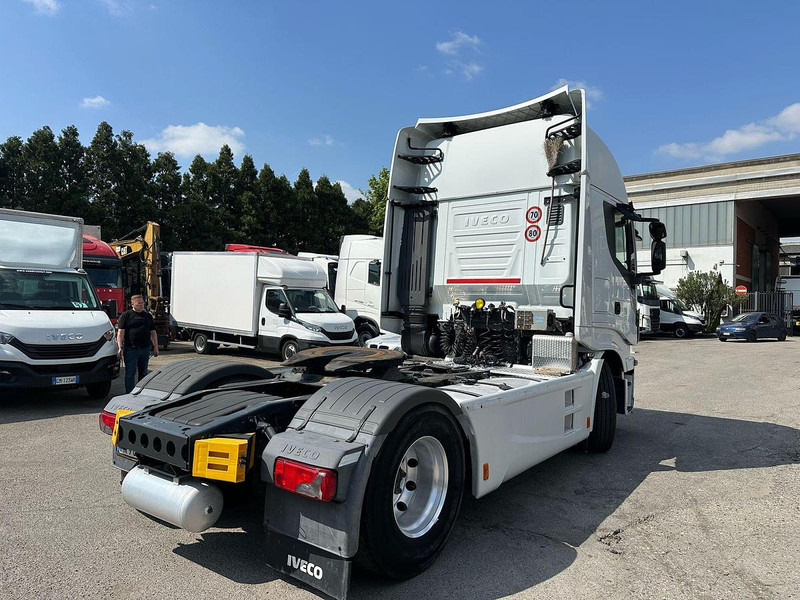 Iveco AS440E48 - Tegljač: slika Iveco AS440E48 - Tegljač Iveco AS440E48 - Tegljač: slika Iveco AS440E48 - Tegljač