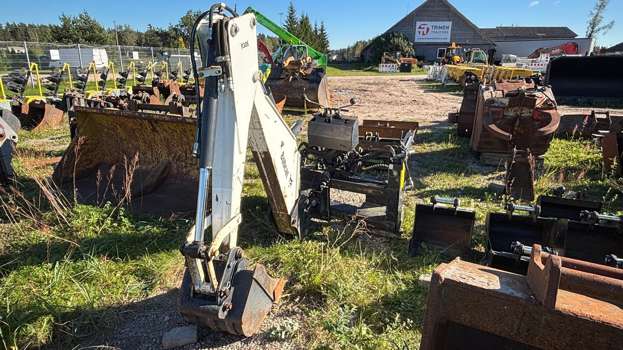 BOBCAT R30S Backhoe Attachment, excavation arm. - Mini utovarivač: slika BOBCAT R30S Backhoe Attachment, excavation arm. - Mini utovarivač BOBCAT R30S Backhoe Attachment, excavation arm. - Mini utovarivač: slika BOBCAT R30S Backhoe Attachment, excavation arm. - Mini utovarivač
