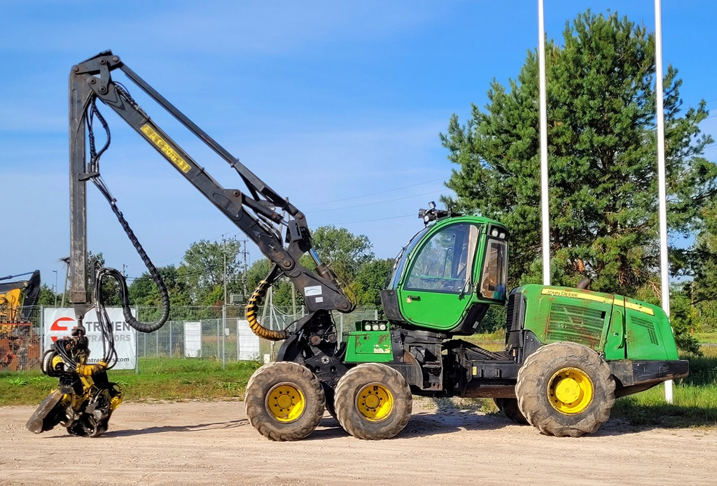 JOHN DEERE 1070 E - Kombajn za šumarstvo: slika JOHN DEERE 1070 E - Kombajn za šumarstvo JOHN DEERE 1070 E - Kombajn za šumarstvo: slika JOHN DEERE 1070 E - Kombajn za šumarstvo