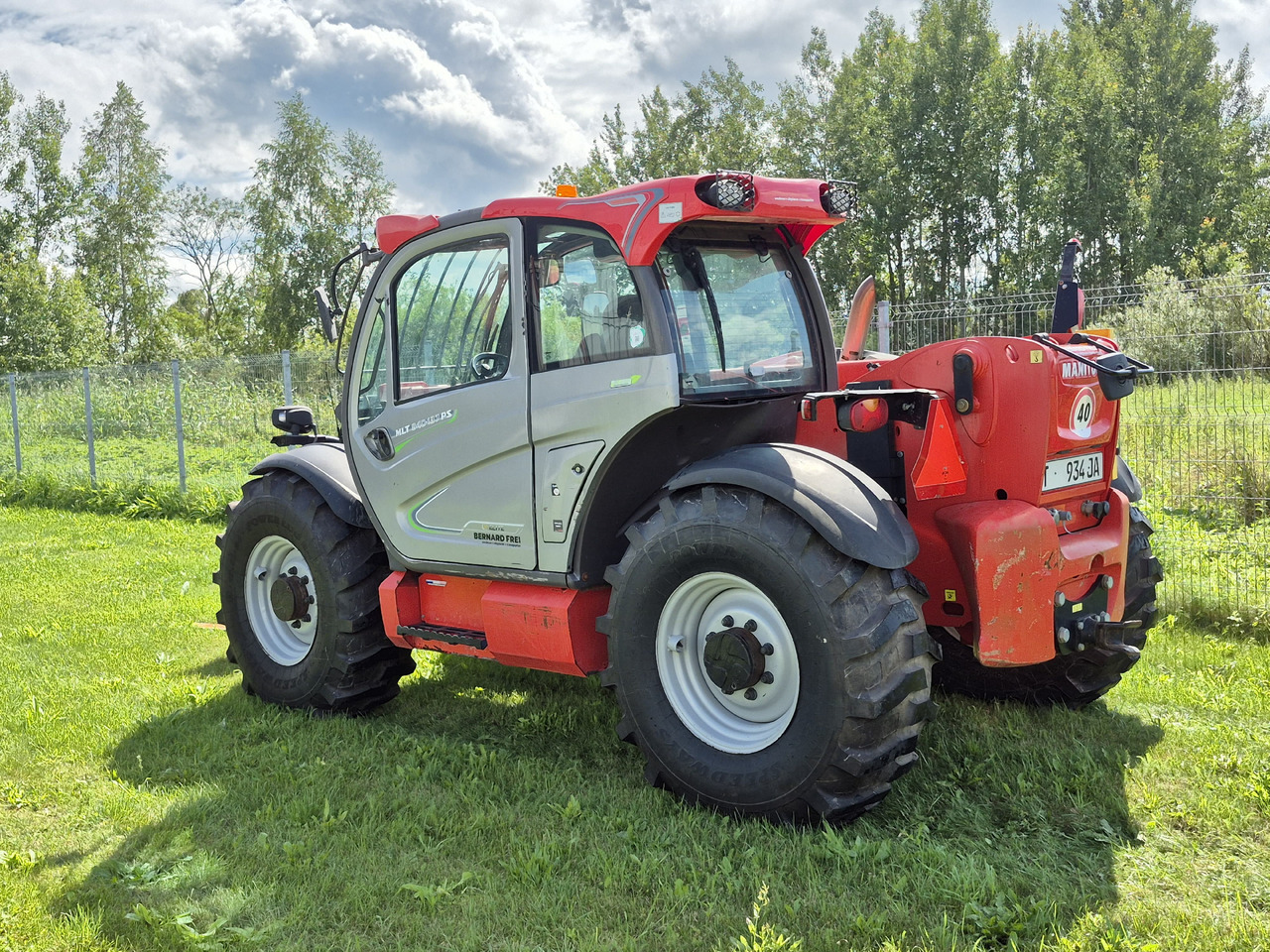 MANITOU MLT840 137 ST38 - Teleskopski utovarivač na kotačima: slika MANITOU MLT840 137 ST38 - Teleskopski utovarivač na kotačima MANITOU MLT840 137 ST38 - Teleskopski utovarivač na kotačima: slika MANITOU MLT840 137 ST38 - Teleskopski utovarivač na kotačima