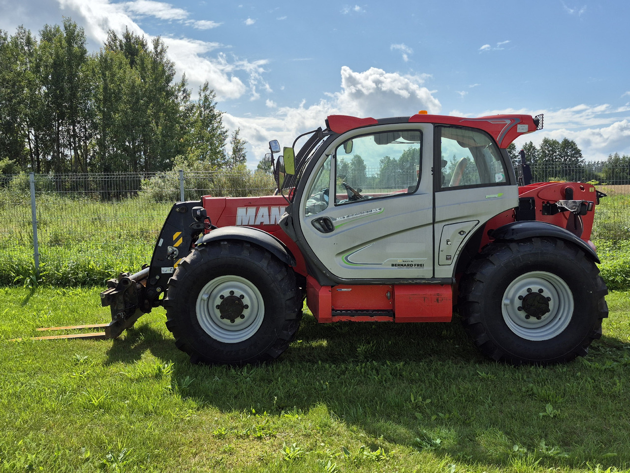 MANITOU MLT840 137 ST38 - Teleskopski utovarivač na kotačima: slika MANITOU MLT840 137 ST38 - Teleskopski utovarivač na kotačima MANITOU MLT840 137 ST38 - Teleskopski utovarivač na kotačima: slika MANITOU MLT840 137 ST38 - Teleskopski utovarivač na kotačima