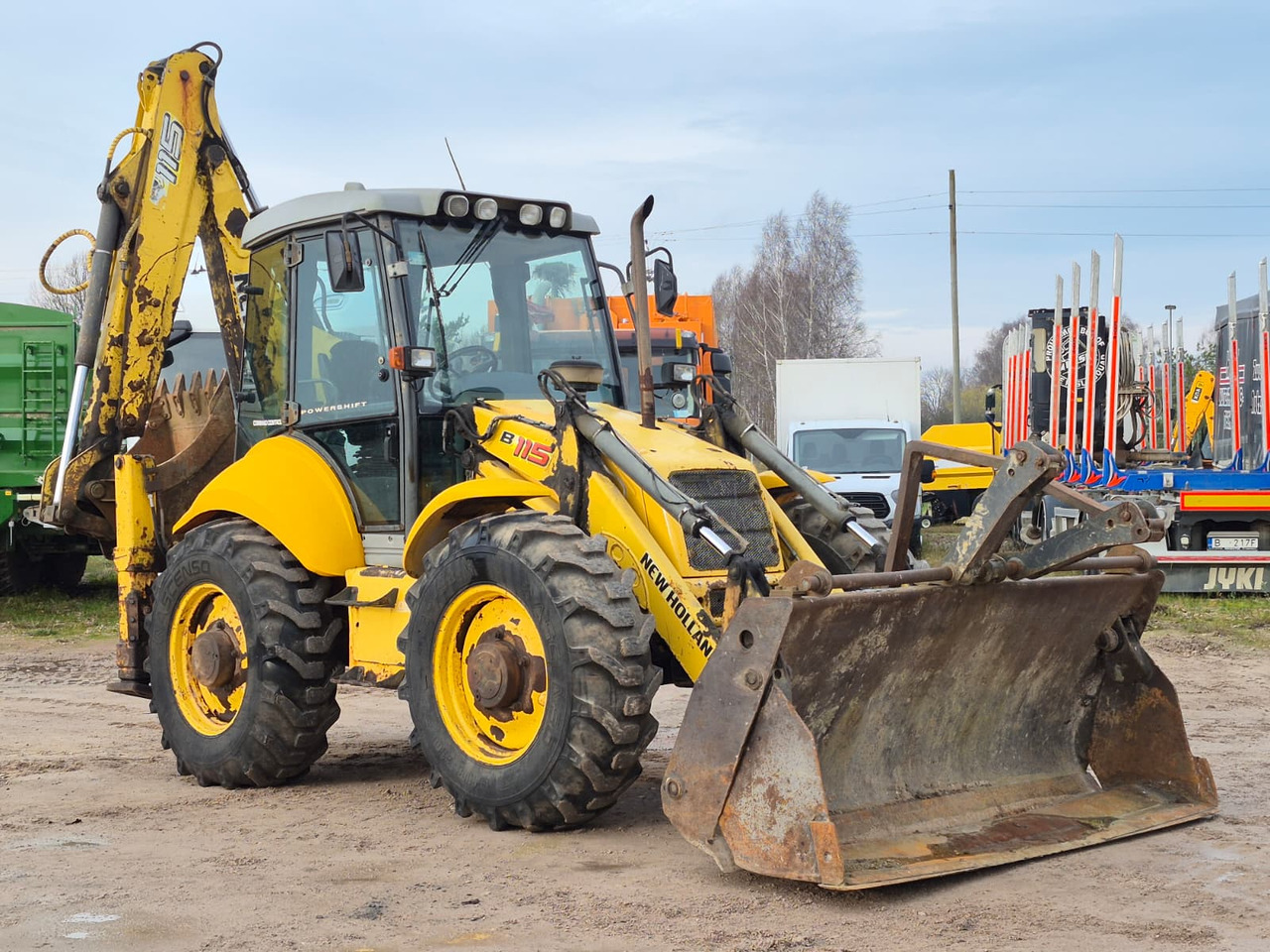 NEW HOLLAND B115 4PS - Rovokopač-utovarivač: slika NEW HOLLAND B115 4PS - Rovokopač-utovarivač NEW HOLLAND B115 4PS - Rovokopač-utovarivač: slika NEW HOLLAND B115 4PS - Rovokopač-utovarivač