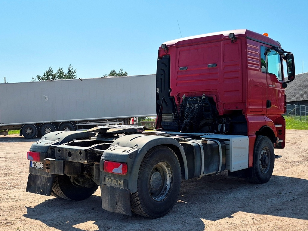 MAN TGX18.440 4x4 - Tegljač: slika MAN TGX18.440 4x4 - Tegljač MAN TGX18.440 4x4 - Tegljač: slika MAN TGX18.440 4x4 - Tegljač