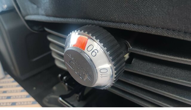 IVECO Daily 35S18H V Kastenwagen Klima Pilot DAB... - Furgon: slika IVECO Daily 35S18H V Kastenwagen Klima Pilot DAB... - Furgon IVECO Daily 35S18H V Kastenwagen Klima Pilot DAB... - Furgon: slika IVECO Daily 35S18H V Kastenwagen Klima Pilot DAB... - Furgon