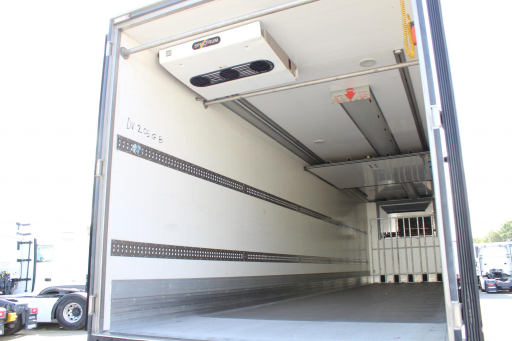 Zakup Chereau 2-Achs City TK Spectrum BiMulti-Temp LBW FRC TW Chereau 2-Achs City TK Spectrum BiMulti-Temp LBW FRC TW: slika Zakup Chereau 2-Achs City TK Spectrum BiMulti-Temp LBW FRC TW Chereau 2-Achs City TK Spectrum BiMulti-Temp LBW FRC TW