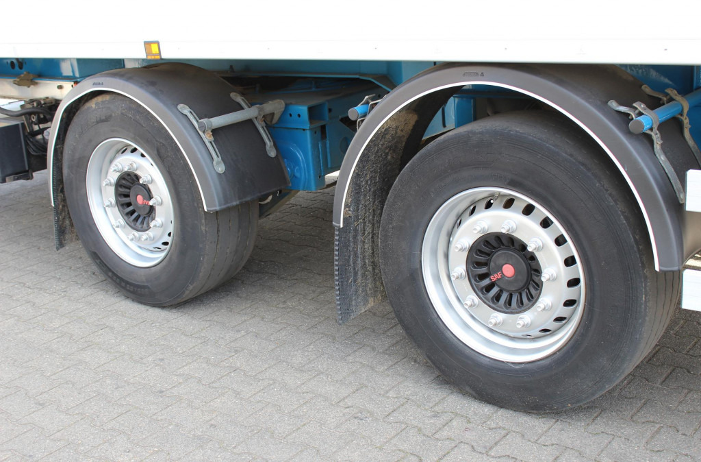 Zakup Chereau 2-Achs City TK Spectrum BiMulti-Temp LBW FRC TW Chereau 2-Achs City TK Spectrum BiMulti-Temp LBW FRC TW: slika Zakup Chereau 2-Achs City TK Spectrum BiMulti-Temp LBW FRC TW Chereau 2-Achs City TK Spectrum BiMulti-Temp LBW FRC TW