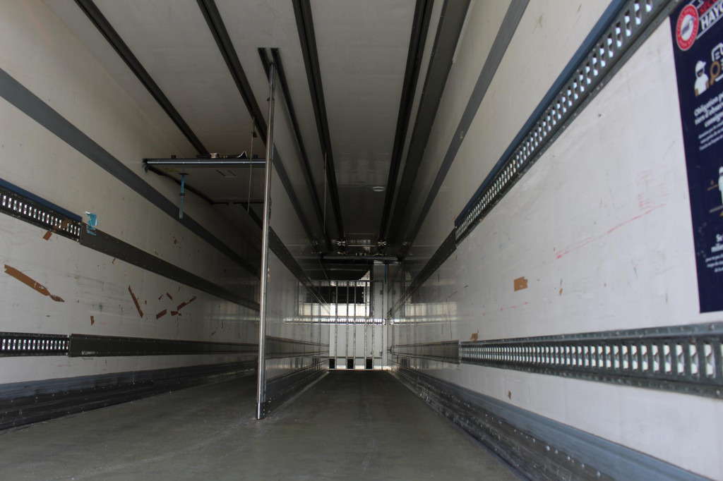 Chereau CV 1950Mt. City Bi-Multi-Temp LBW Lenkachse TOP - Poluprikolica hladnjača: slika Chereau CV 1950Mt. City Bi-Multi-Temp LBW Lenkachse TOP - Poluprikolica hladnjača Chereau CV 1950Mt. City Bi-Multi-Temp LBW Lenkachse TOP - Poluprikolica hladnjača: slika Chereau CV 1950Mt. City Bi-Multi-Temp LBW Lenkachse TOP - Poluprikolica hladnjača