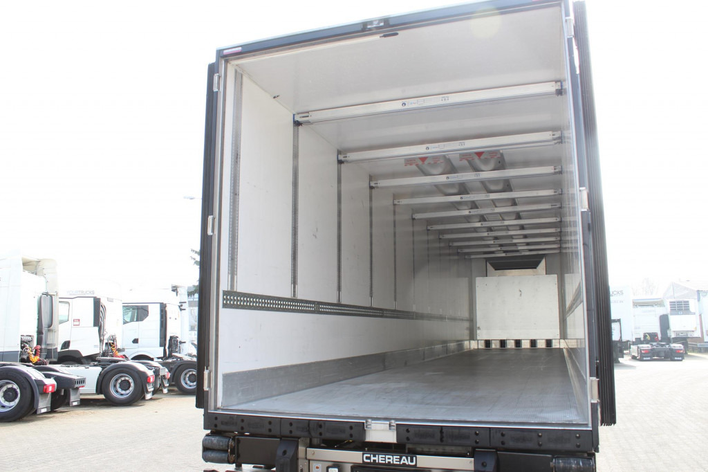 Poluprikolica hladnjača Chereau Thermo King Advancer A400 DS Strom Blumen FRC: slika Poluprikolica hladnjača Chereau Thermo King Advancer A400 DS Strom Blumen FRC