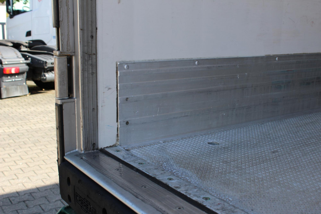 Chereau Thermo King SLXi 200 Aluboden FRC 2026 - Poluprikolica hladnjača: slika Chereau Thermo King SLXi 200 Aluboden FRC 2026 - Poluprikolica hladnjača Chereau Thermo King SLXi 200 Aluboden FRC 2026 - Poluprikolica hladnjača: slika Chereau Thermo King SLXi 200 Aluboden FRC 2026 - Poluprikolica hladnjača