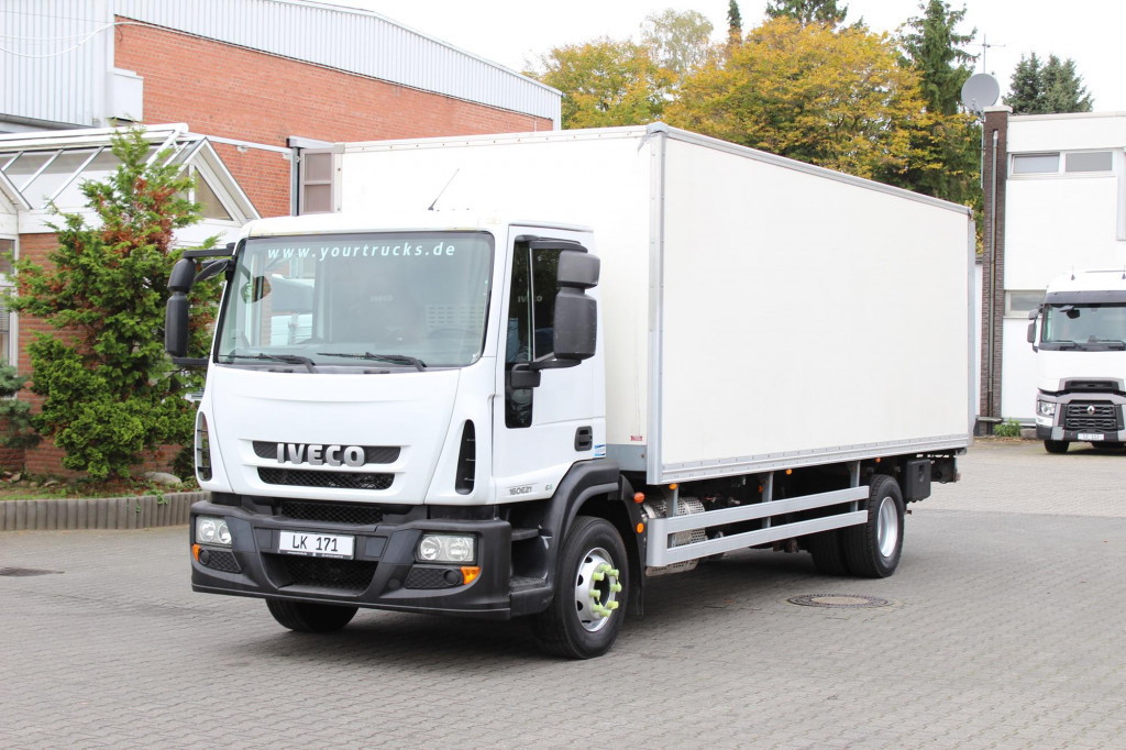 Iveco Eurocargo 160E210 E6 Koffer 6,9m Seiten Tür LBW - Kamion sandučar: slika Iveco Eurocargo 160E210 E6 Koffer 6,9m Seiten Tür LBW - Kamion sandučar Iveco Eurocargo 160E210 E6 Koffer 6,9m Seiten Tür LBW - Kamion sandučar: slika Iveco Eurocargo 160E210 E6 Koffer 6,9m Seiten Tür LBW - Kamion sandučar