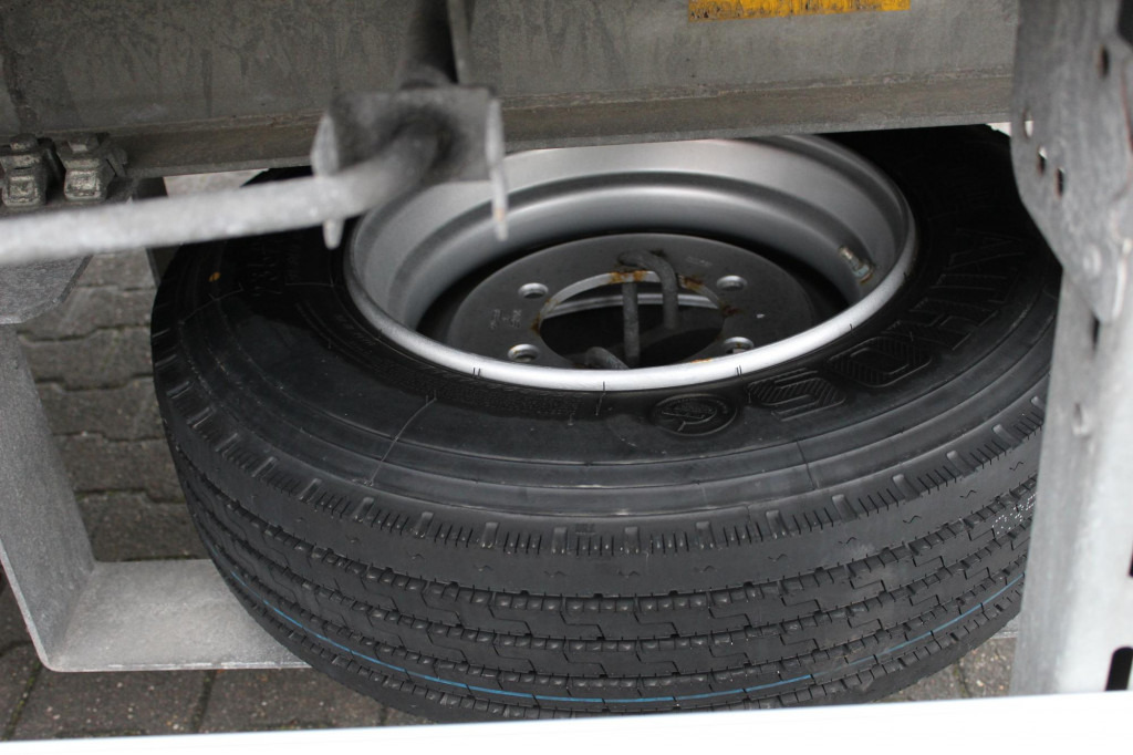 Junge 2-Achser BPW Durchladen Doppelstock TOP - Prikolica sa zatvorenim sandukom: slika Junge 2-Achser BPW Durchladen Doppelstock TOP - Prikolica sa zatvorenim sandukom Junge 2-Achser BPW Durchladen Doppelstock TOP - Prikolica sa zatvorenim sandukom: slika Junge 2-Achser BPW Durchladen Doppelstock TOP - Prikolica sa zatvorenim sandukom