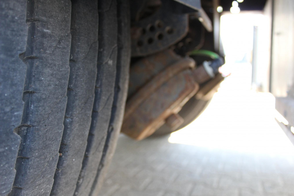 KOEGEL Standard Plane 2,75h Liftachse Edscha LBW! - Poluprikolica s ceradom: slika KOEGEL Standard Plane 2,75h Liftachse Edscha LBW! - Poluprikolica s ceradom KOEGEL Standard Plane 2,75h Liftachse Edscha LBW! - Poluprikolica s ceradom: slika KOEGEL Standard Plane 2,75h Liftachse Edscha LBW! - Poluprikolica s ceradom