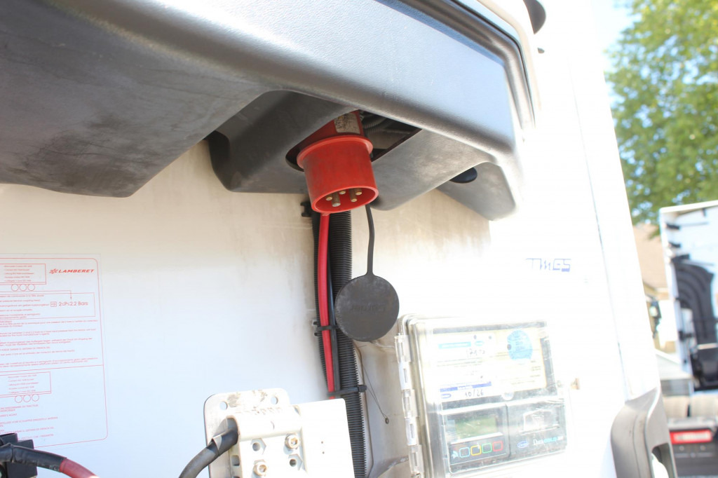 Lamberet CV 1550 Aluboden BPW LBW FRC09.26 - Poluprikolica hladnjača: slika Lamberet CV 1550 Aluboden BPW LBW FRC09.26 - Poluprikolica hladnjača Lamberet CV 1550 Aluboden BPW LBW FRC09.26 - Poluprikolica hladnjača: slika Lamberet CV 1550 Aluboden BPW LBW FRC09.26 - Poluprikolica hladnjača