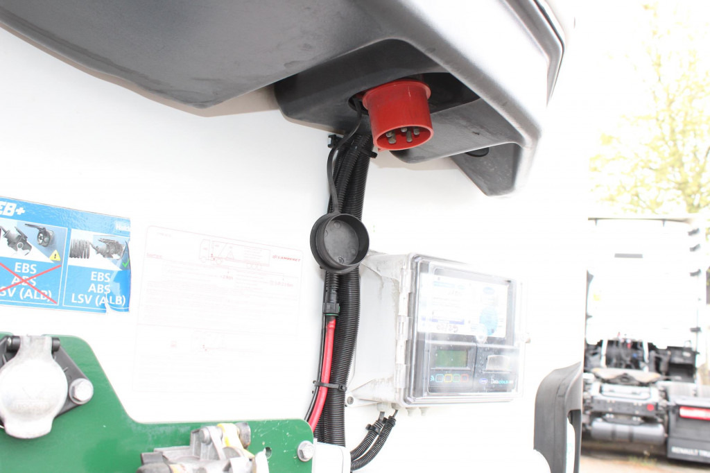 Lamberet CV 1550 Aluboden BPW Strom FRC10.26 - Poluprikolica hladnjača: slika Lamberet CV 1550 Aluboden BPW Strom FRC10.26 - Poluprikolica hladnjača Lamberet CV 1550 Aluboden BPW Strom FRC10.26 - Poluprikolica hladnjača: slika Lamberet CV 1550 Aluboden BPW Strom FRC10.26 - Poluprikolica hladnjača