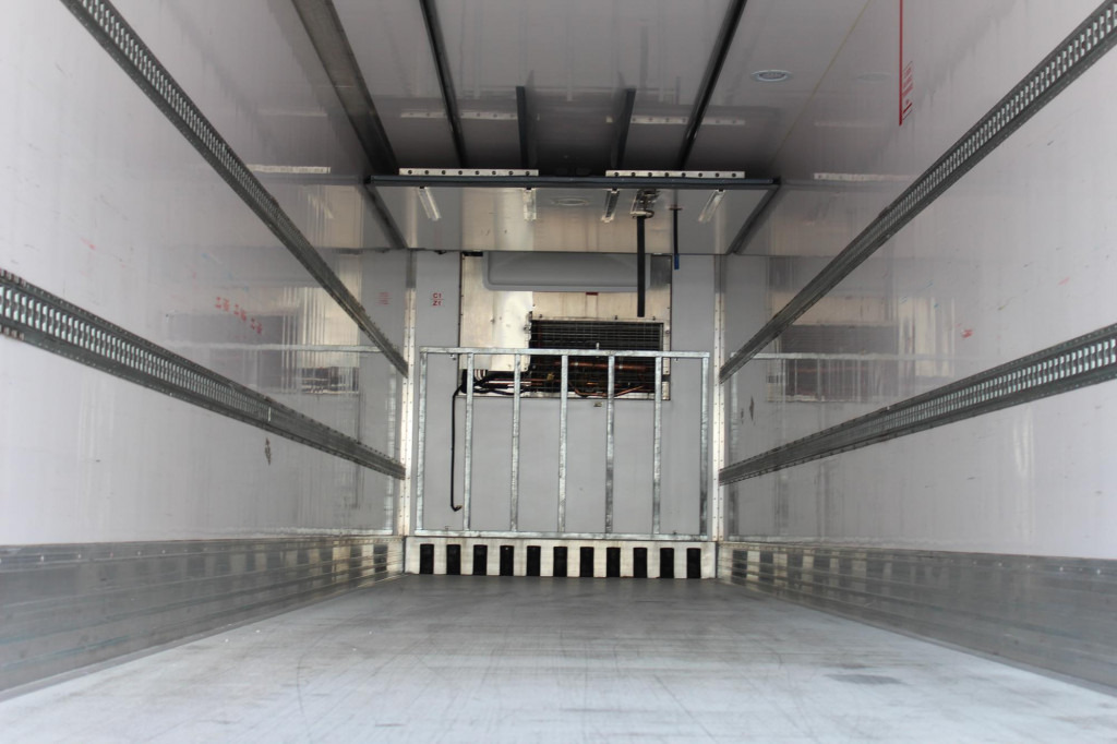 Lamberet TK SLXi Spectrum 2,65h Bi-Multi-Temp. TW LBW - Poluprikolica hladnjača: slika Lamberet TK SLXi Spectrum 2,65h Bi-Multi-Temp. TW LBW - Poluprikolica hladnjača Lamberet TK SLXi Spectrum 2,65h Bi-Multi-Temp. TW LBW - Poluprikolica hladnjača: slika Lamberet TK SLXi Spectrum 2,65h Bi-Multi-Temp. TW LBW - Poluprikolica hladnjača