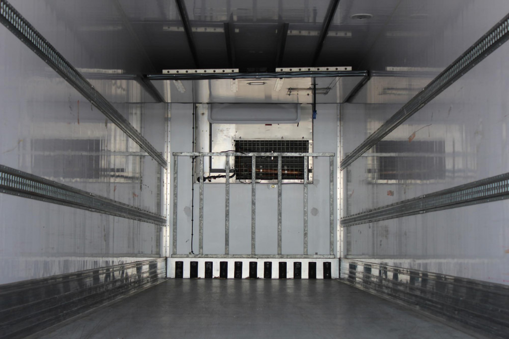 Lamberet Thermo King SLXe 200 Aluboden Palletenkasten - Poluprikolica hladnjača: slika Lamberet Thermo King SLXe 200 Aluboden Palletenkasten - Poluprikolica hladnjača Lamberet Thermo King SLXe 200 Aluboden Palletenkasten - Poluprikolica hladnjača: slika Lamberet Thermo King SLXe 200 Aluboden Palletenkasten - Poluprikolica hladnjača