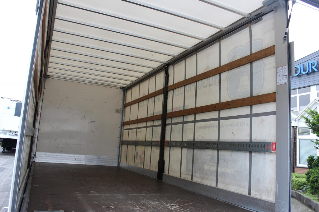 Kamion s ceradom MAN TGL 8.220   Plane   AHK   6,1 m   Luft   Klima: slika Kamion s ceradom MAN TGL 8.220   Plane   AHK   6,1 m   Luft   Klima